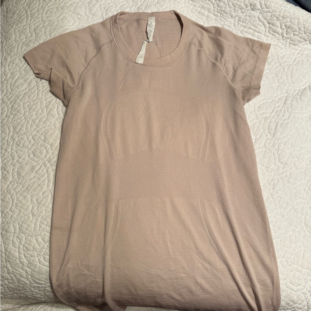 Lululemon Swiftly Tech - Picture 2 of 5